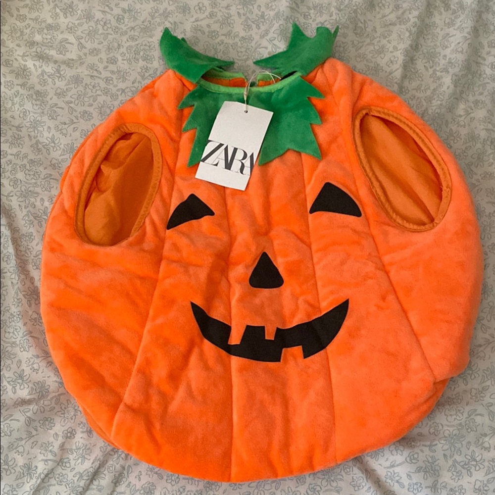 Zara Kids Halloween Pumpkin Costume - Orange and Black size 2-3 years old